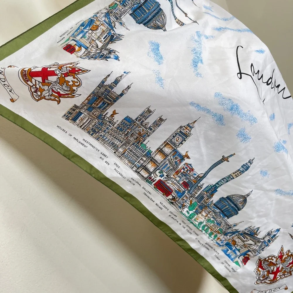 Vintage London Skyline Souvenir Scarf White Green Cityscape Landmarks‎ Retro Mod